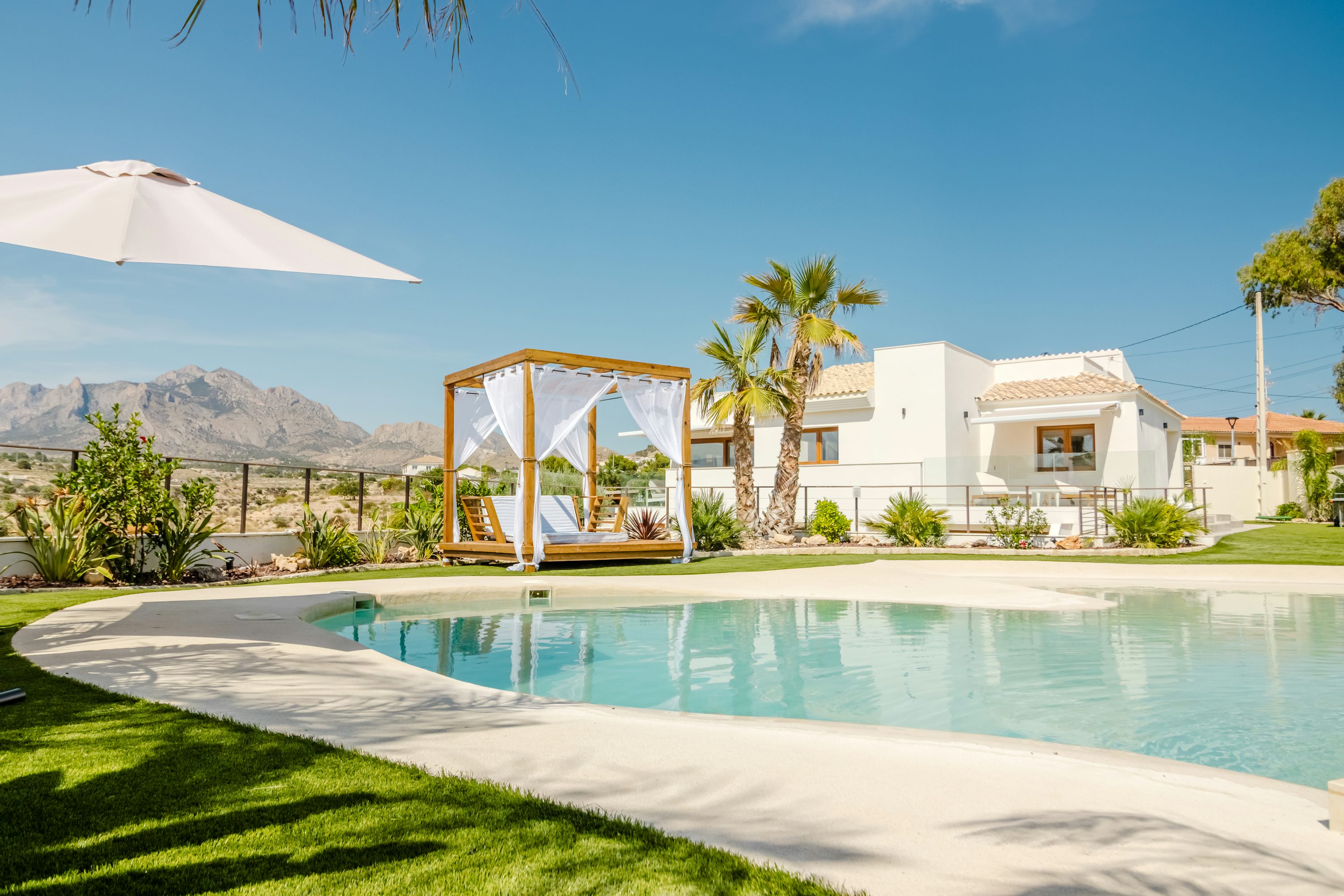 Luxury Villa Pool